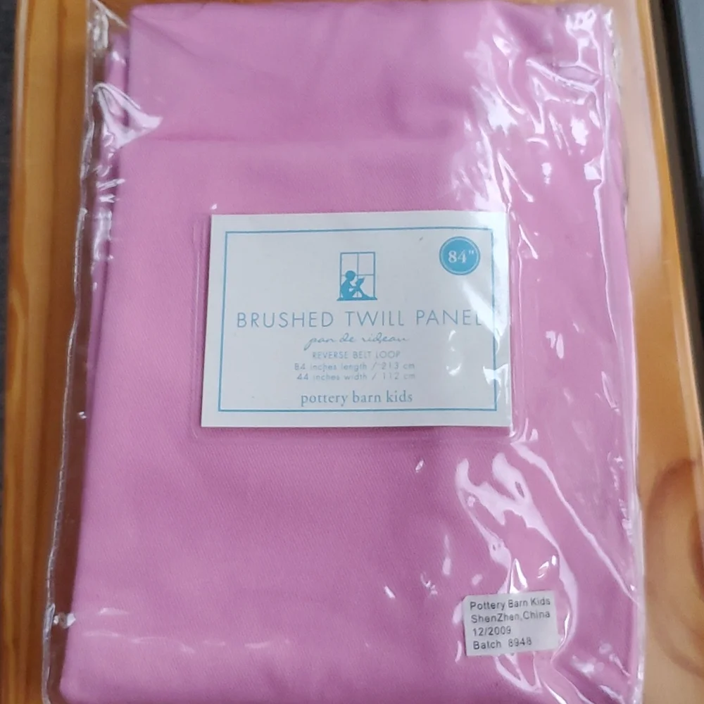 🏠⭐️ NWT Pottery Barn Kids Pink Brushed Twill Panel Curtain